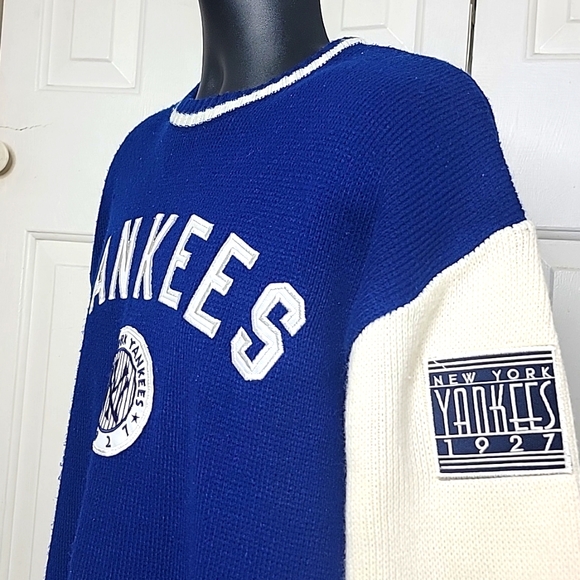 Cooperstown Collection by G III NY Yankees Crewneck Sweater XL Blue and White - Picture 3 of 7
